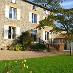 La Maison De Villars Au Coeur De La Nature * Pressac